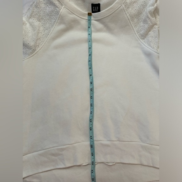 Gap size L “new off white” sweatshirt, eyelet sleeves. NWOT, sold out at Gap! - Picture 10 of 13